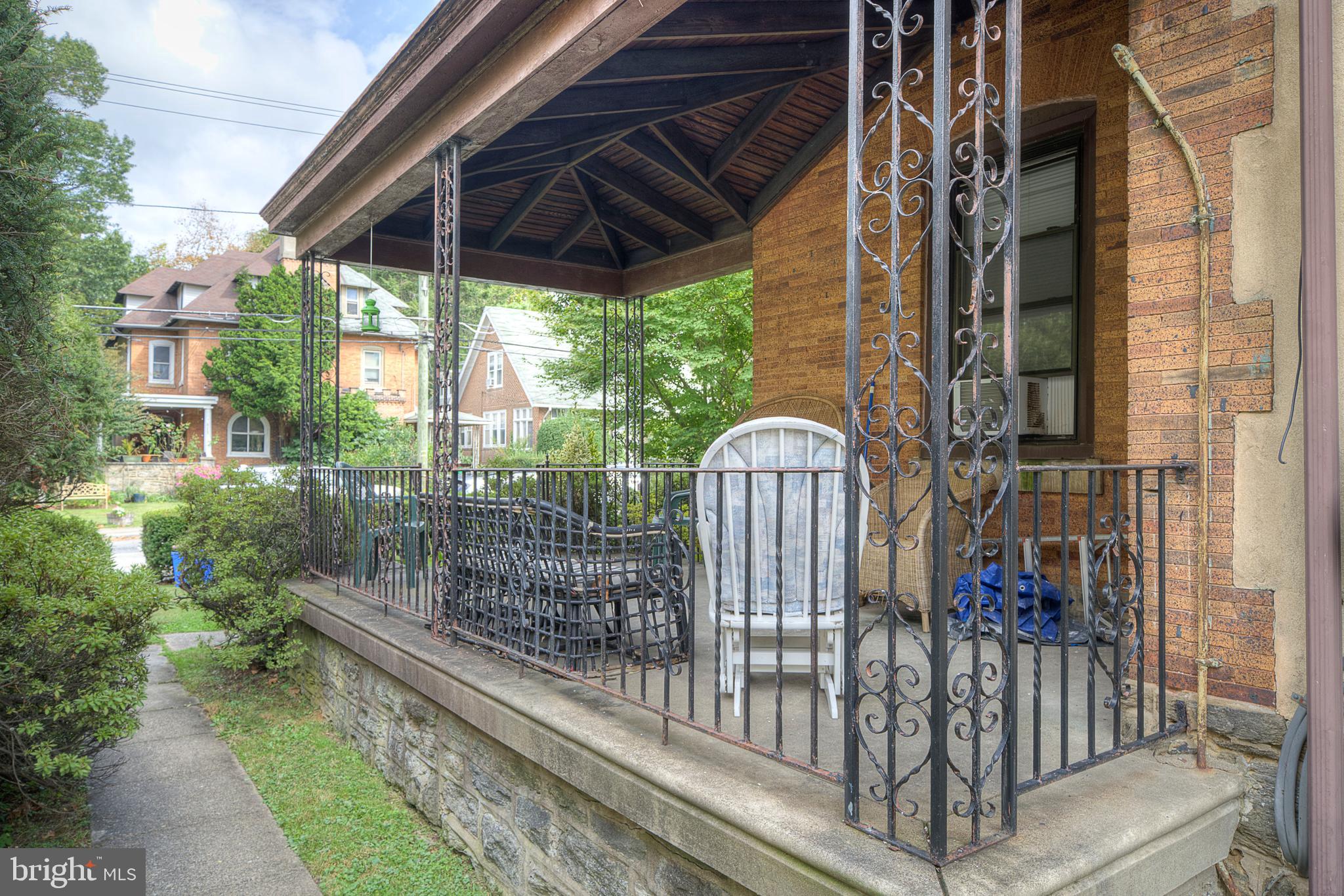 CHESTNUT HILL - Residential Income