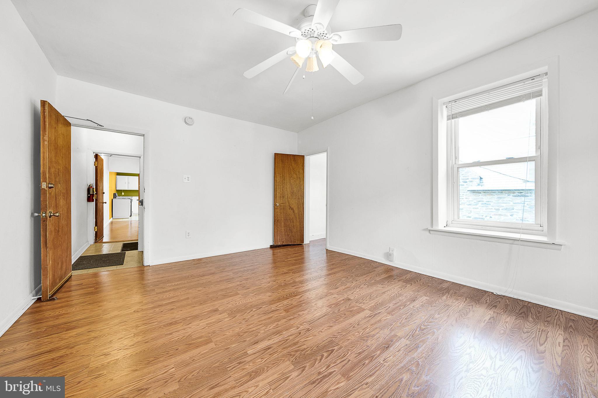 CHESTNUT HILL - Residential Income