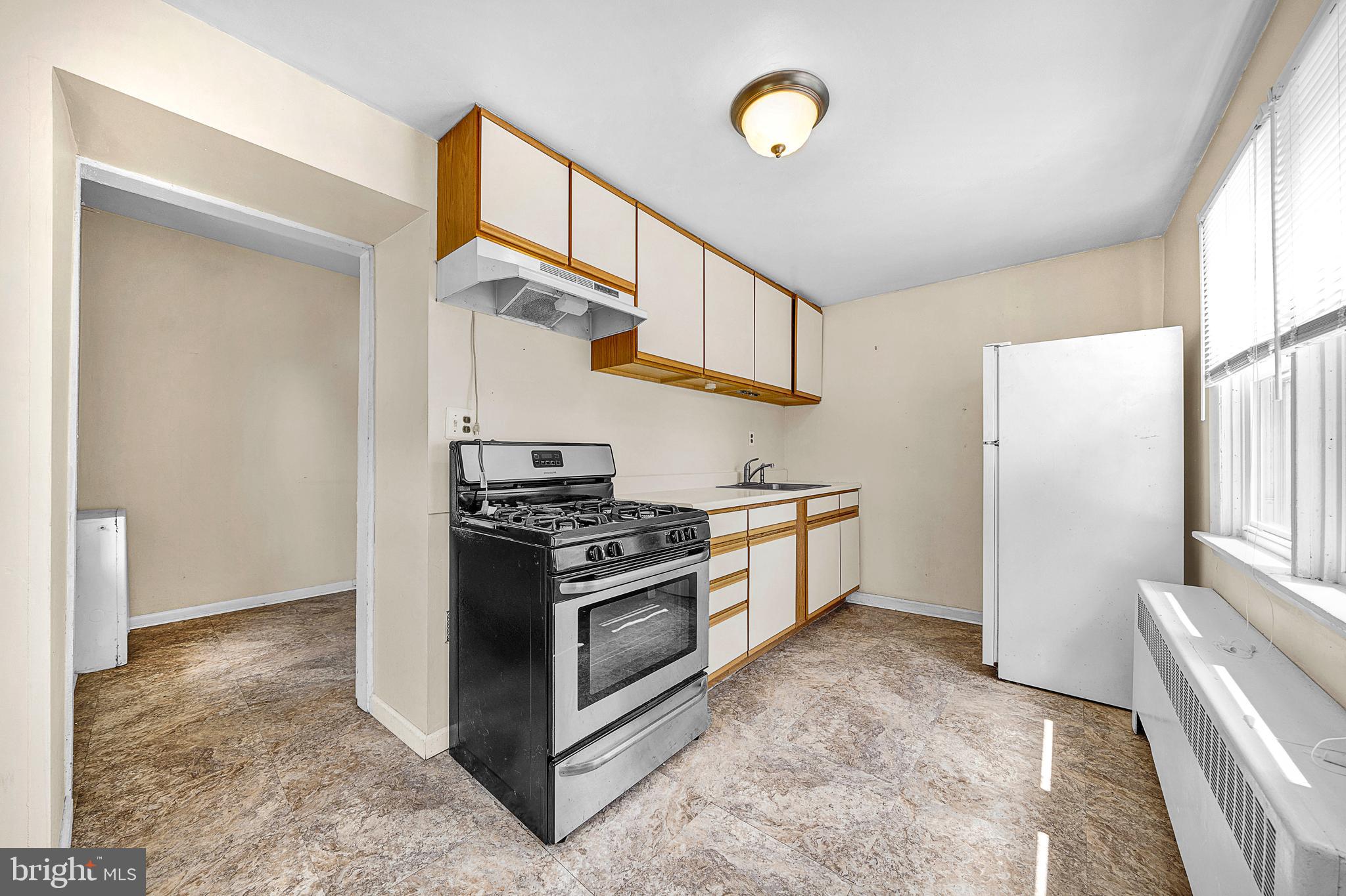 CHESTNUT HILL - Residential Income