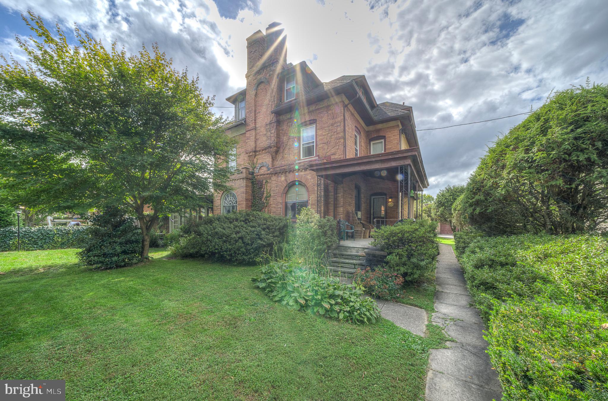 CHESTNUT HILL - Residential Income