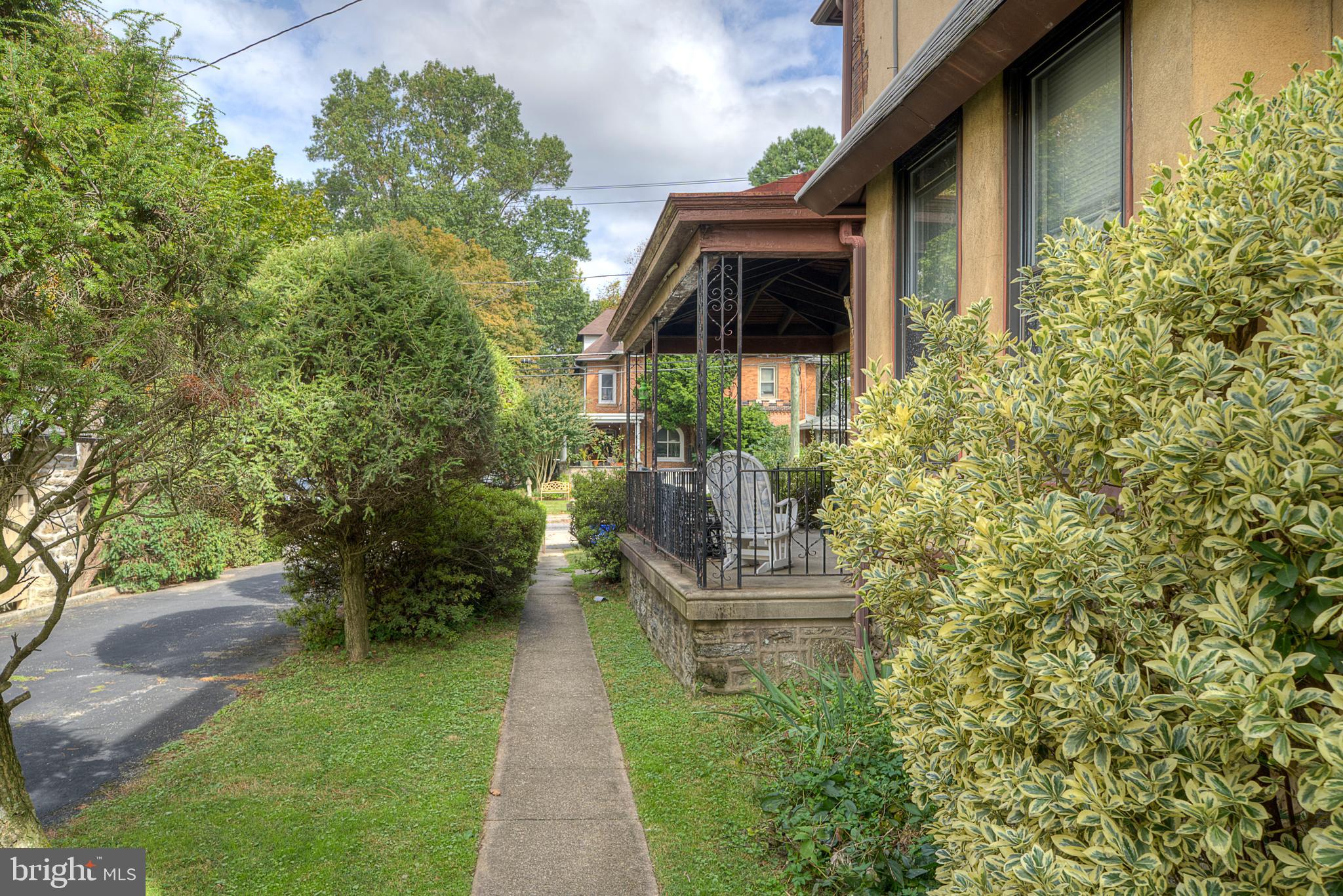 CHESTNUT HILL - Residential Income