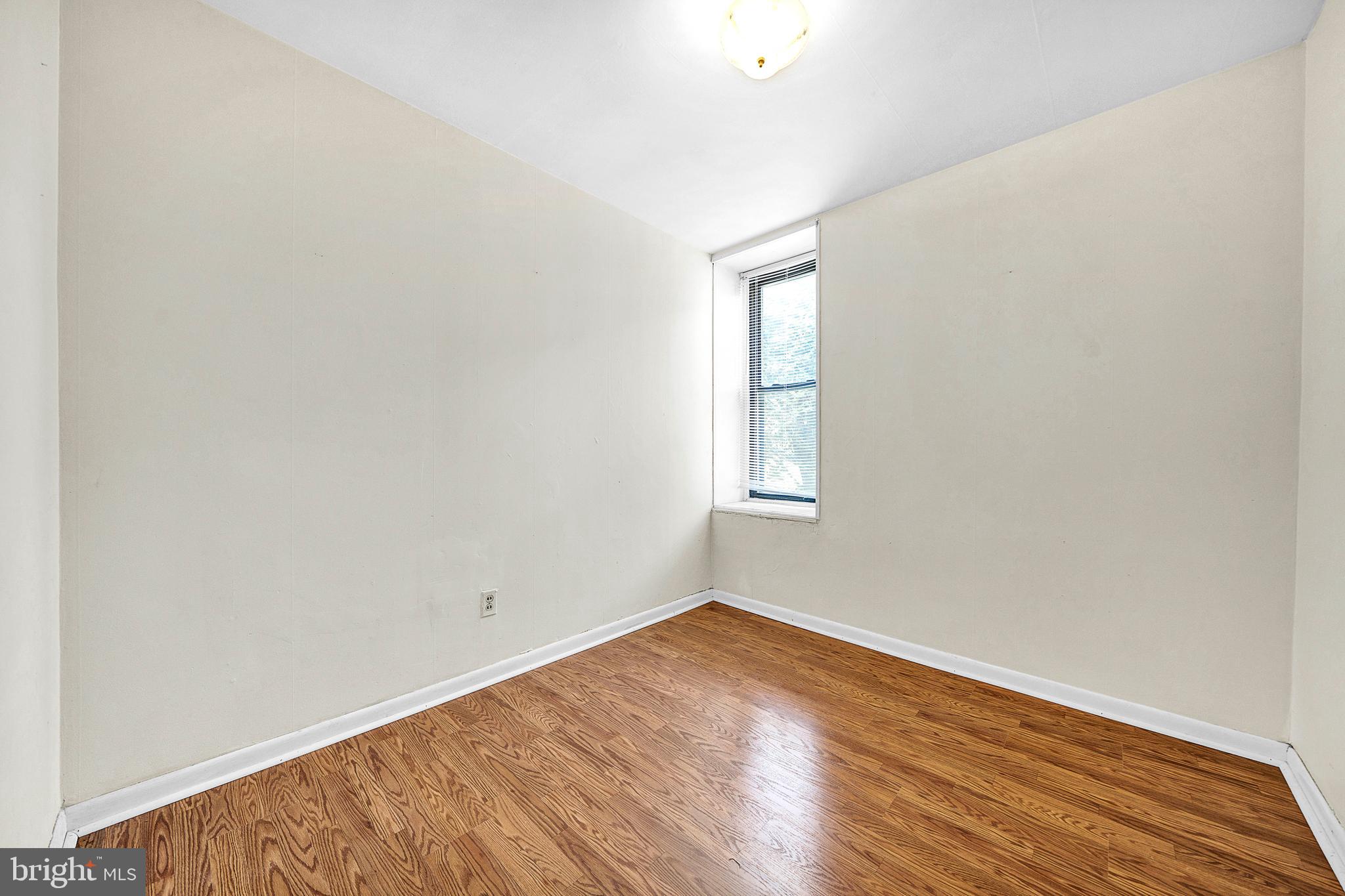 CHESTNUT HILL - Residential Income