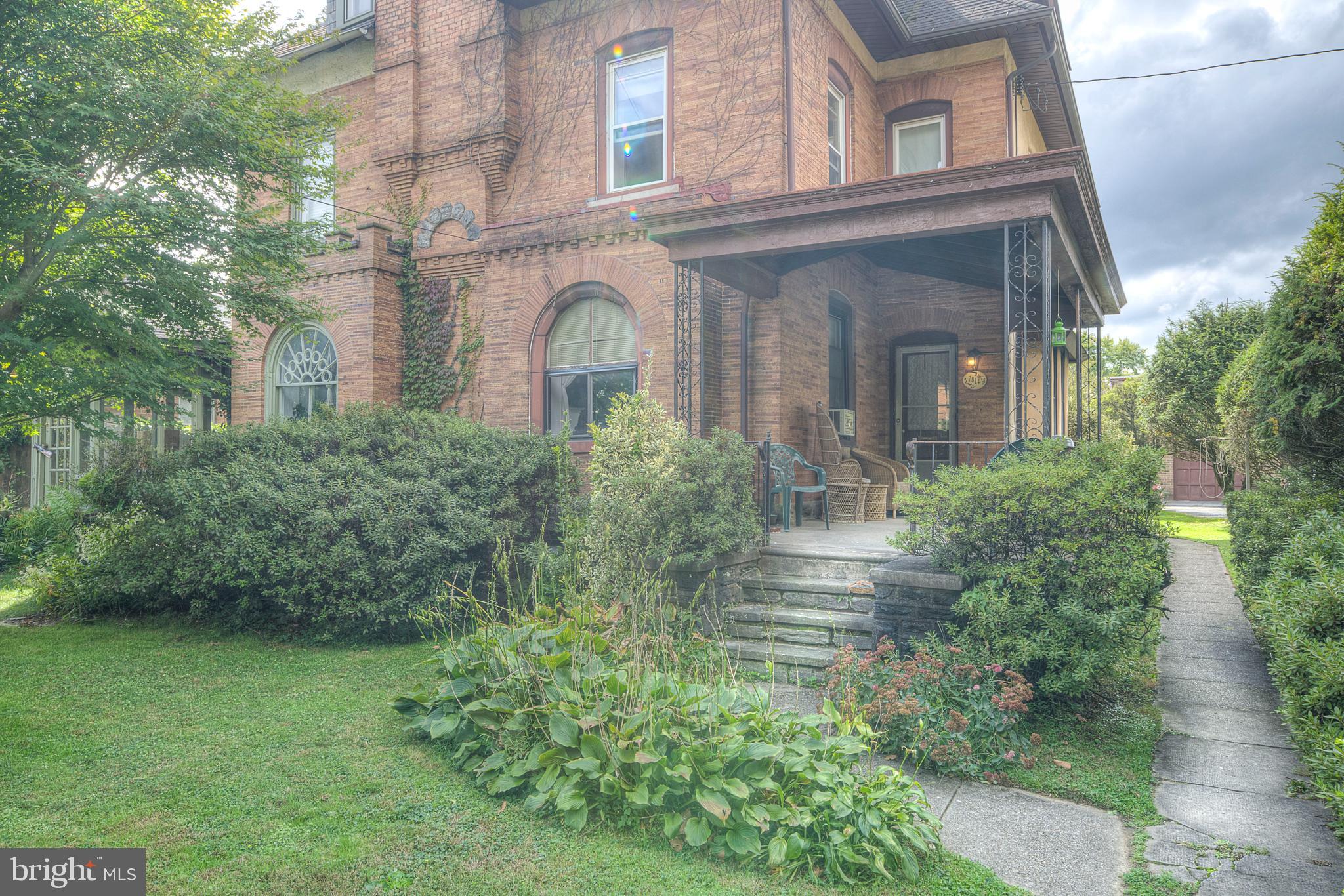 CHESTNUT HILL - Residential Income
