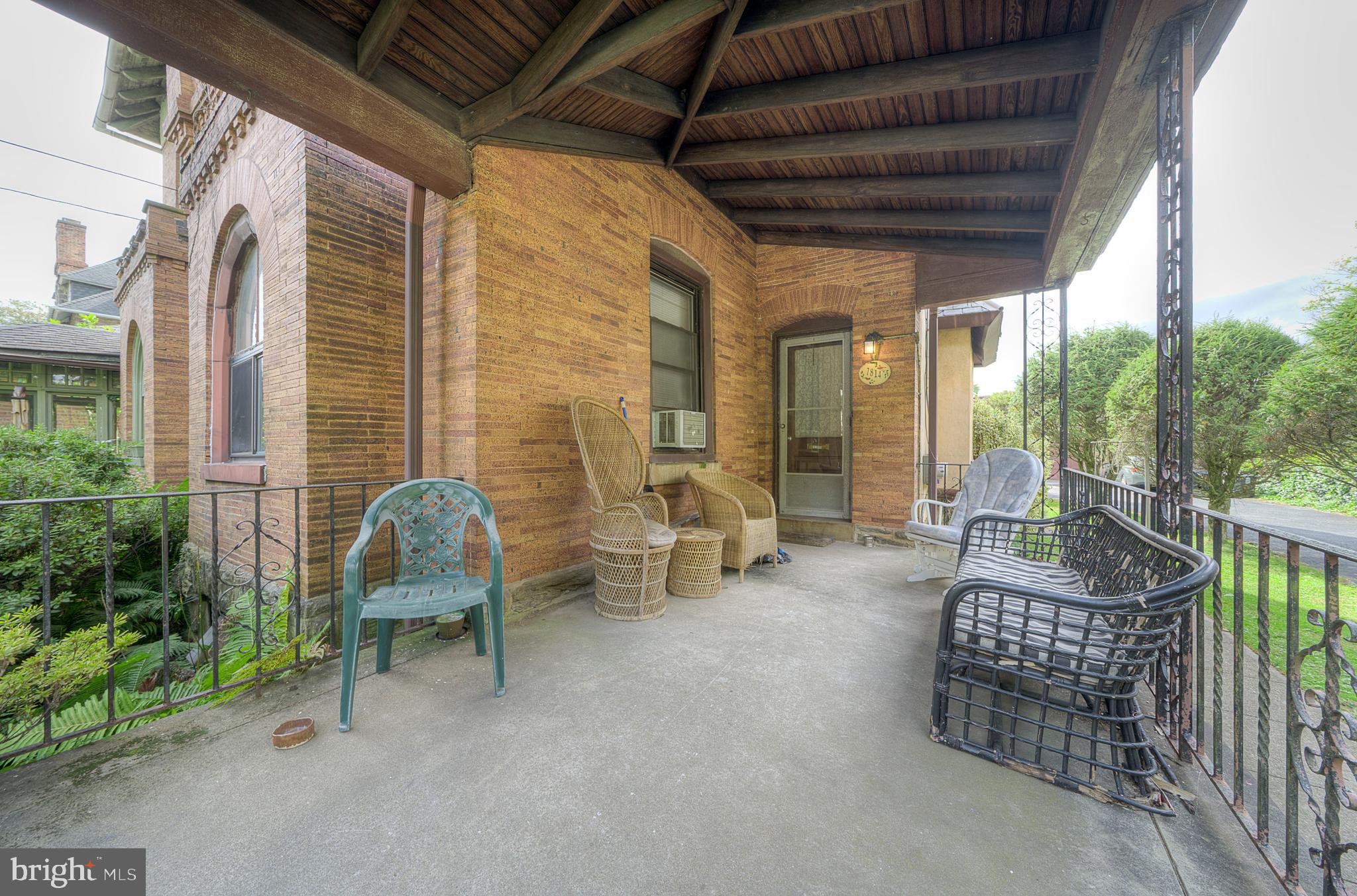CHESTNUT HILL - Residential Income