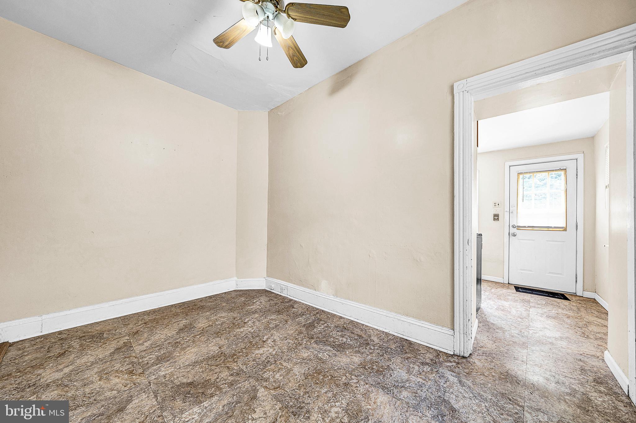 CHESTNUT HILL - Residential Income