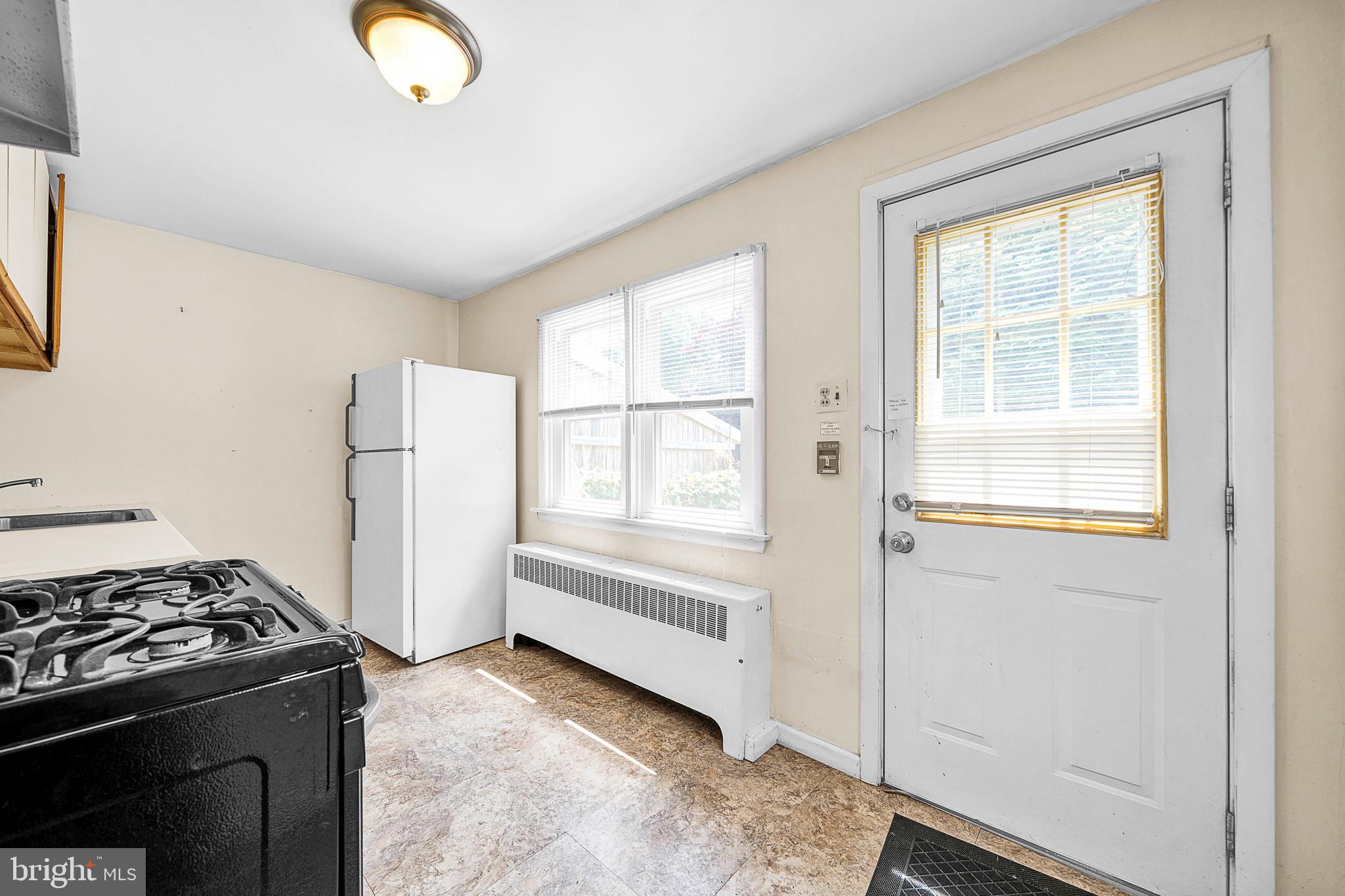 CHESTNUT HILL - Residential Income