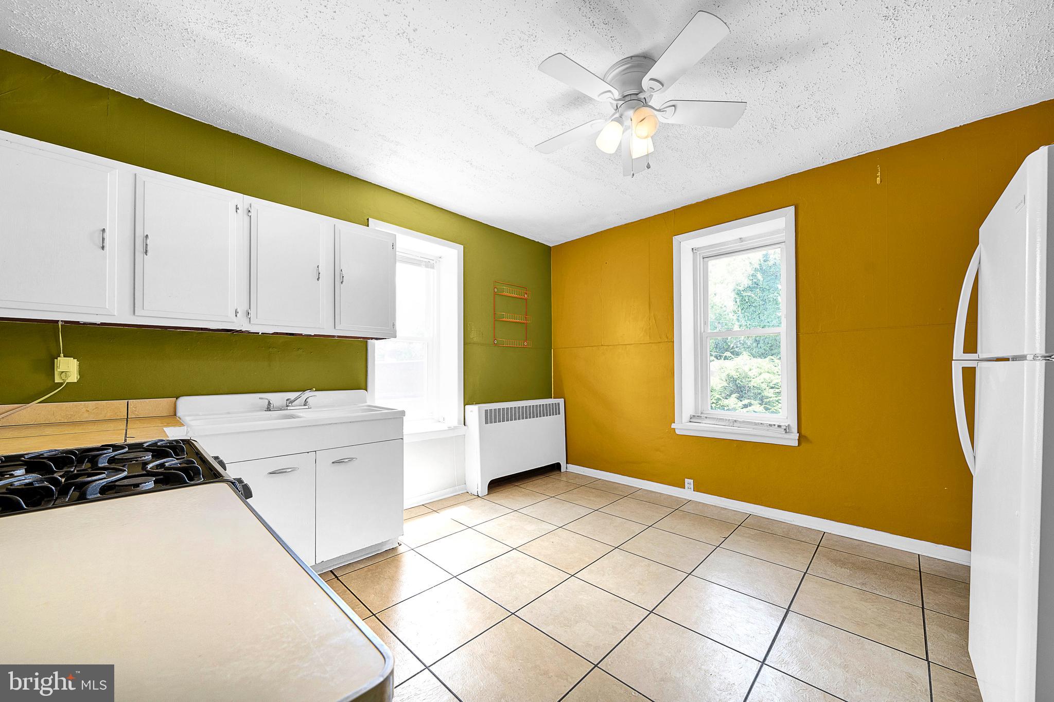 CHESTNUT HILL - Residential Income