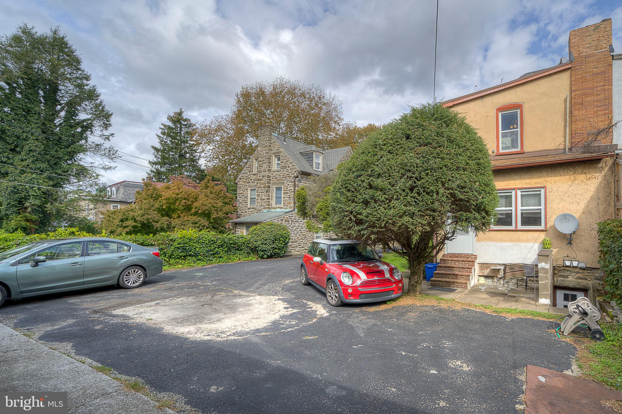CHESTNUT HILL - Residential Income