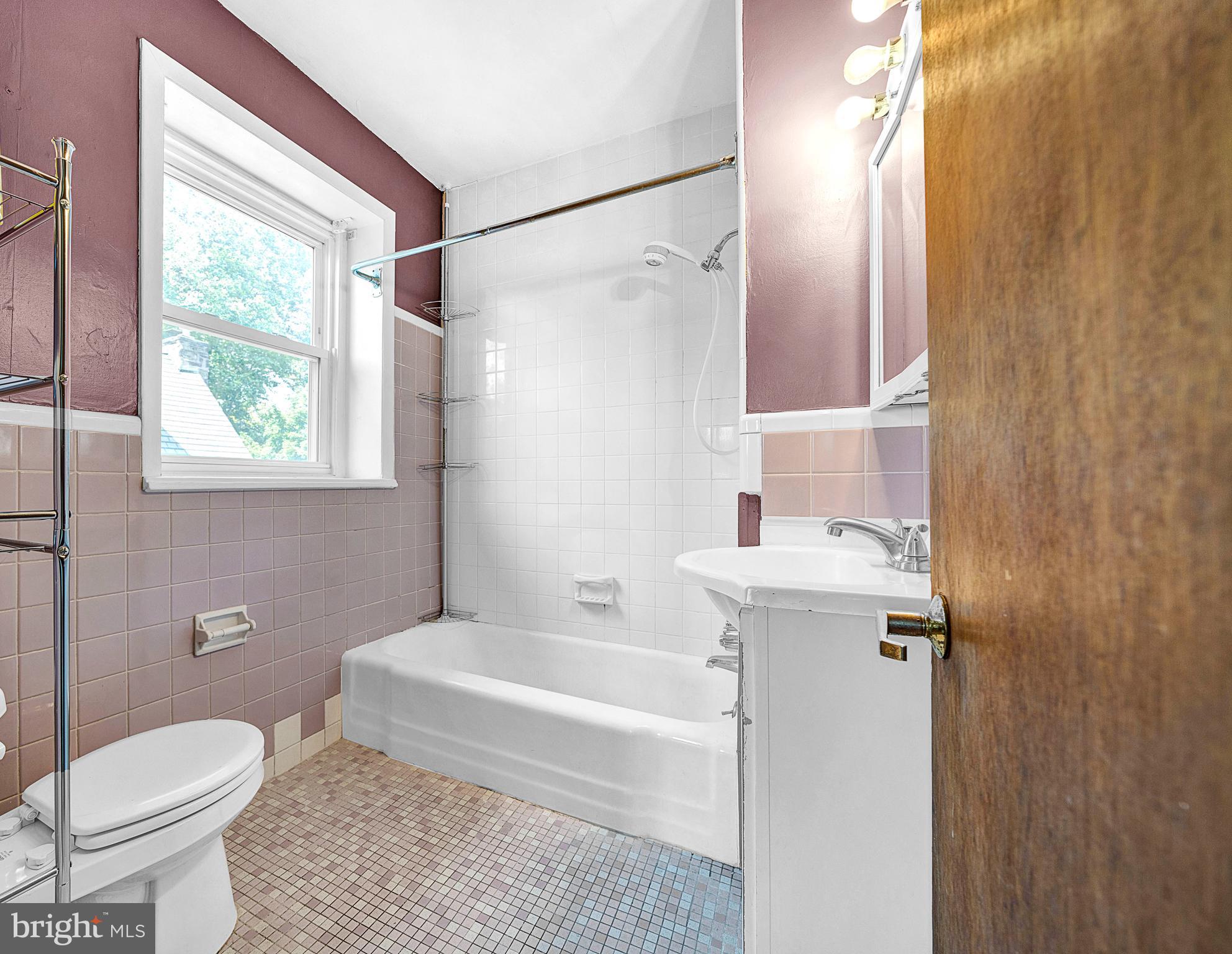 CHESTNUT HILL - Residential Income