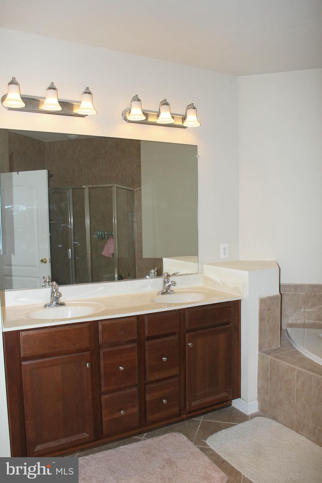 THE RESERVE CONDOMINIUMS - Residential