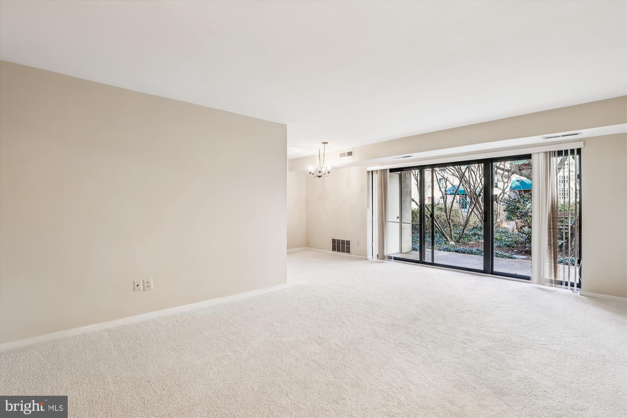 6147 LEESBURG PIKE 107