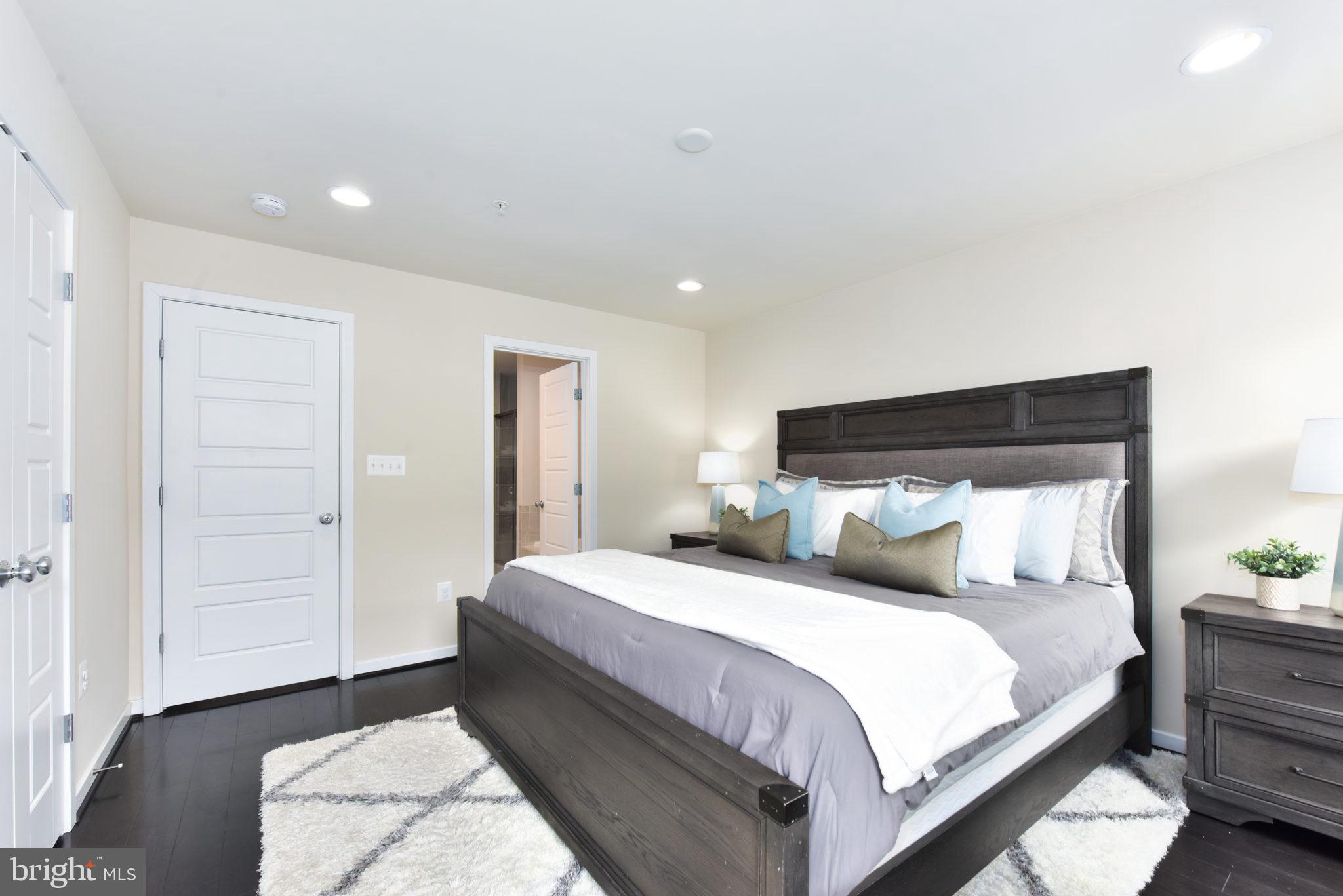 GLENMONT METROCENTRE - Residential