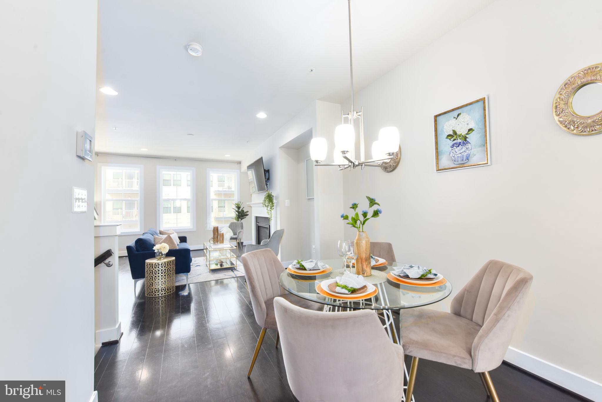 GLENMONT METROCENTRE - Residential