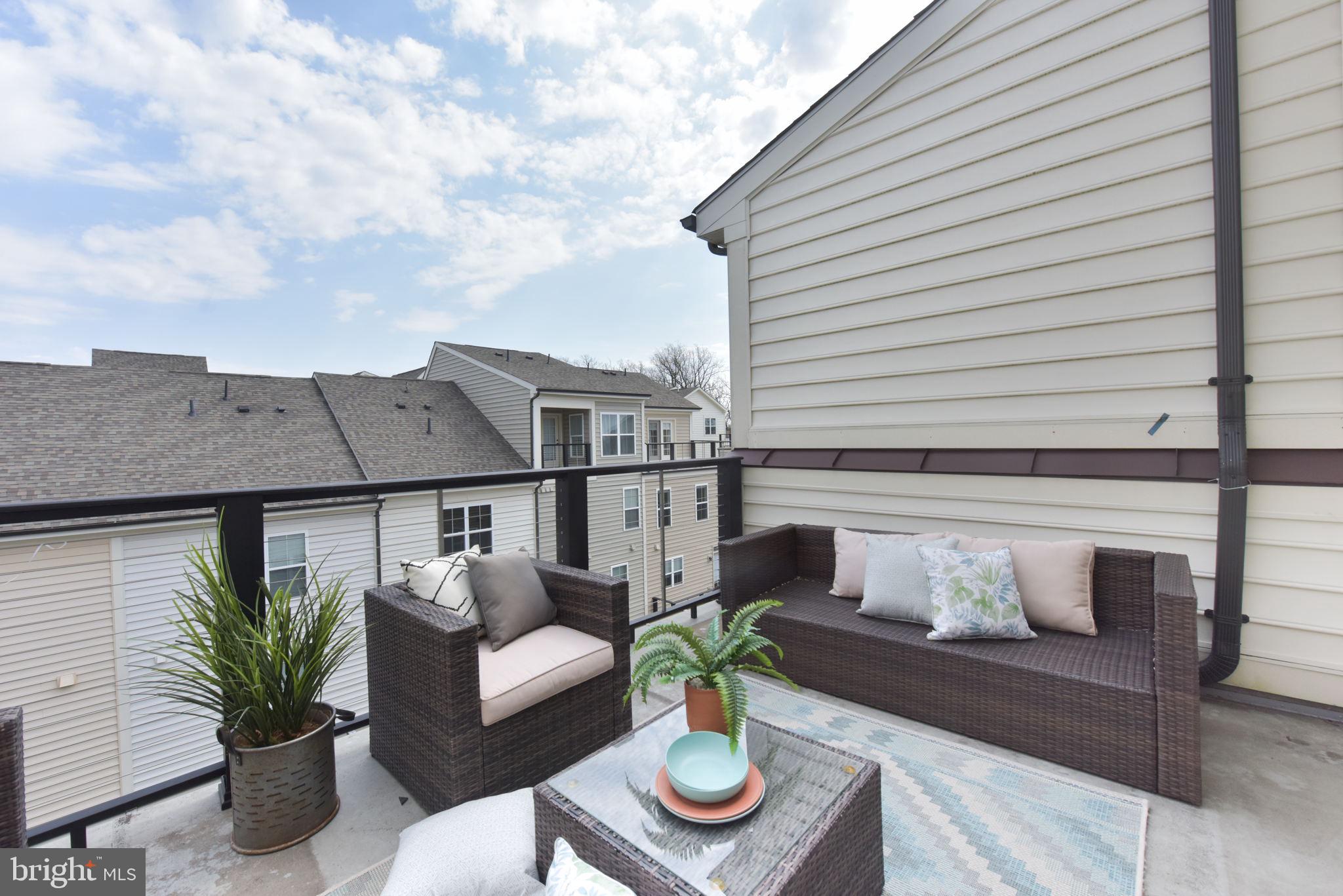 GLENMONT METROCENTRE - Residential