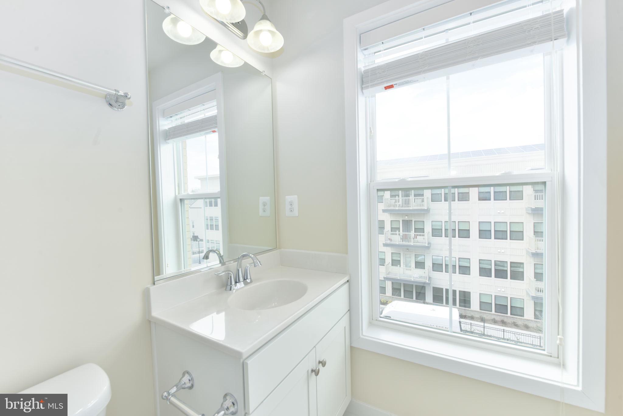 GLENMONT METROCENTRE - Residential