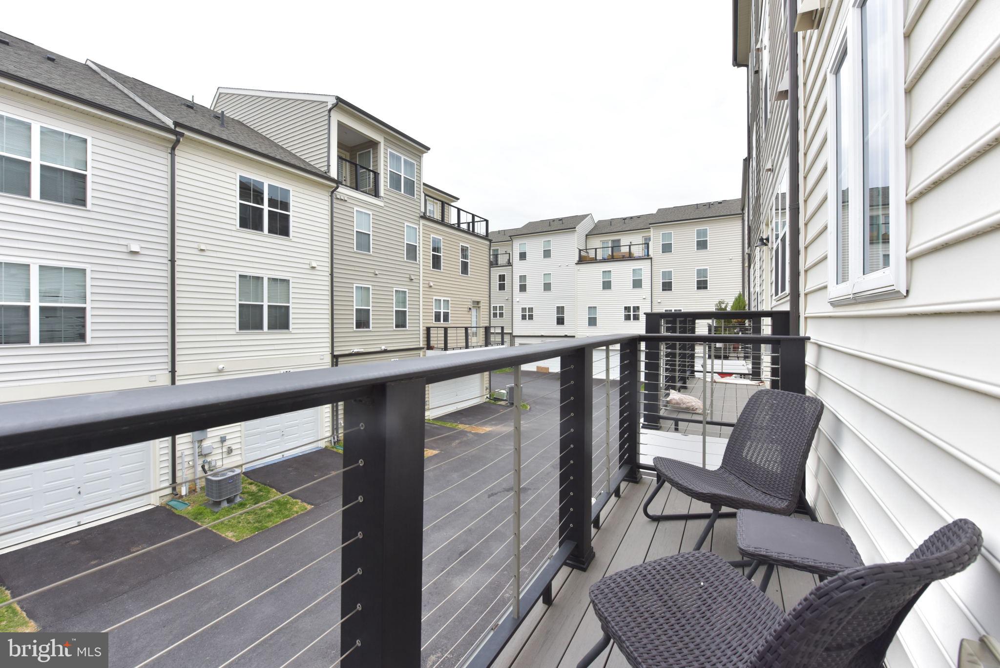 GLENMONT METROCENTRE - Residential