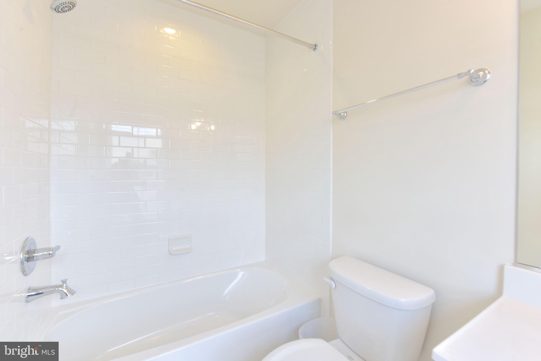 GLENMONT METROCENTRE - Residential