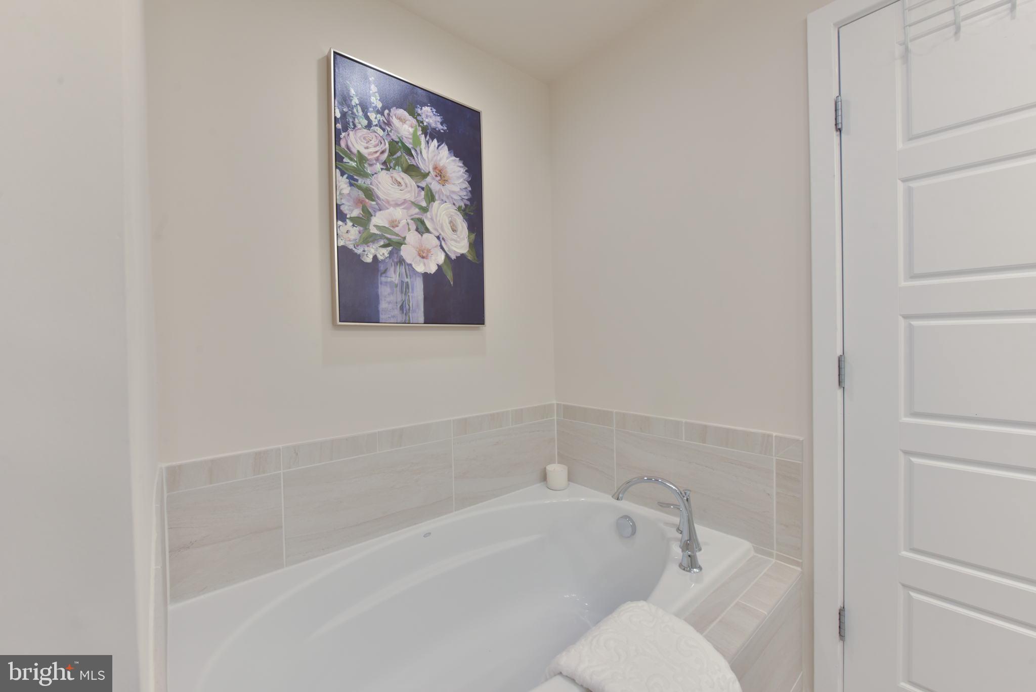 GLENMONT METROCENTRE - Residential