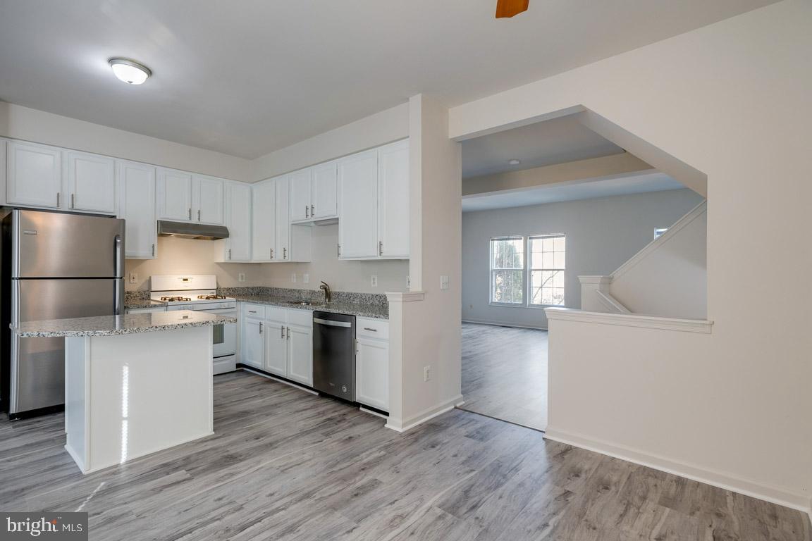 CENTRE RIDGE - Residential