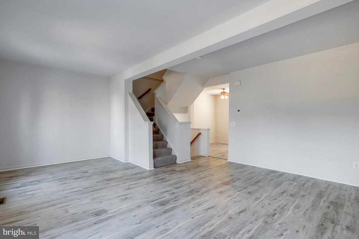 CENTRE RIDGE - Residential