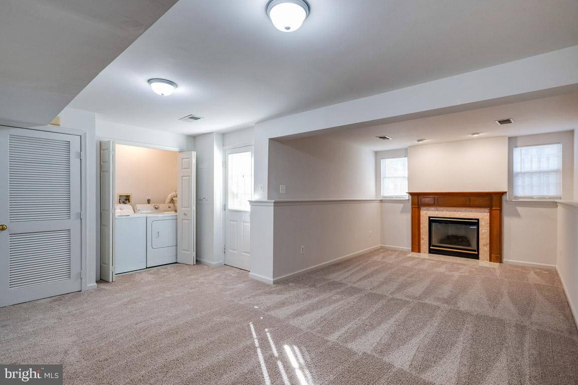 CENTRE RIDGE - Residential