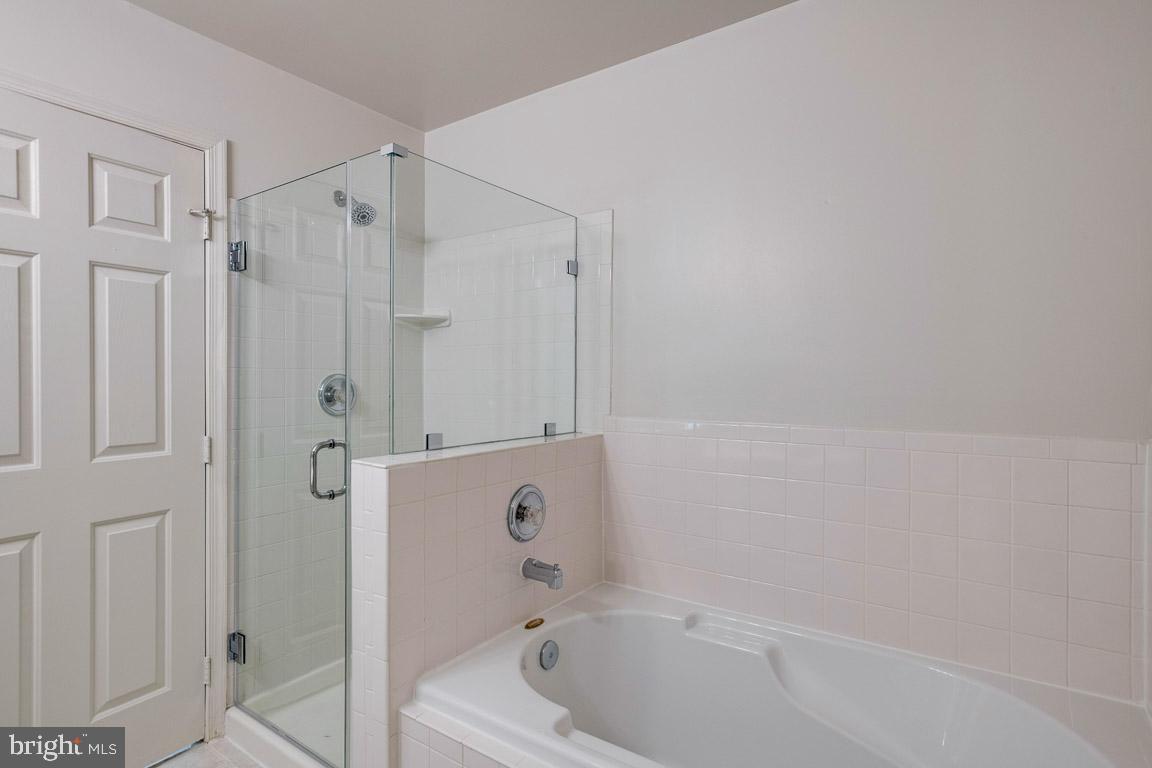 CENTRE RIDGE - Residential