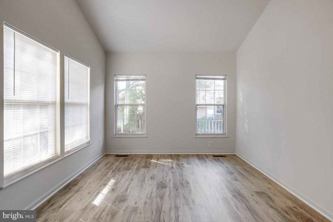 CENTRE RIDGE - Residential