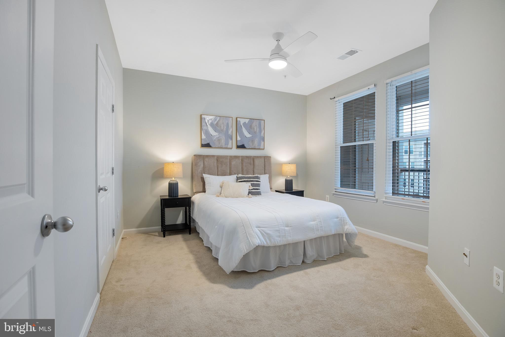 THE GROVE AT ARLINGTON - Residential Lease