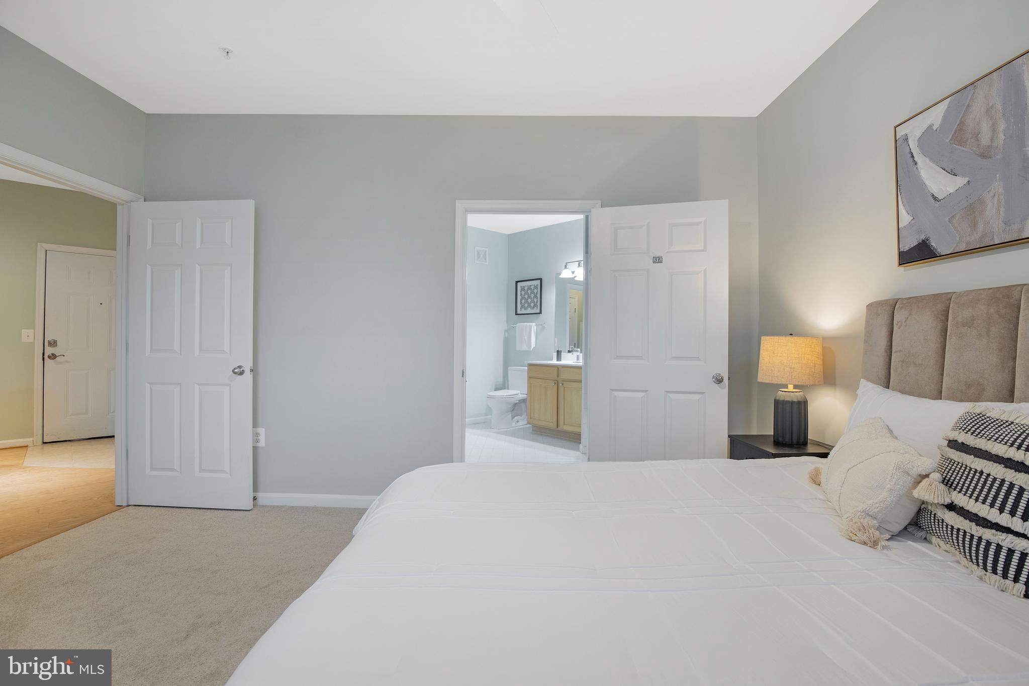 THE GROVE AT ARLINGTON - Residential Lease