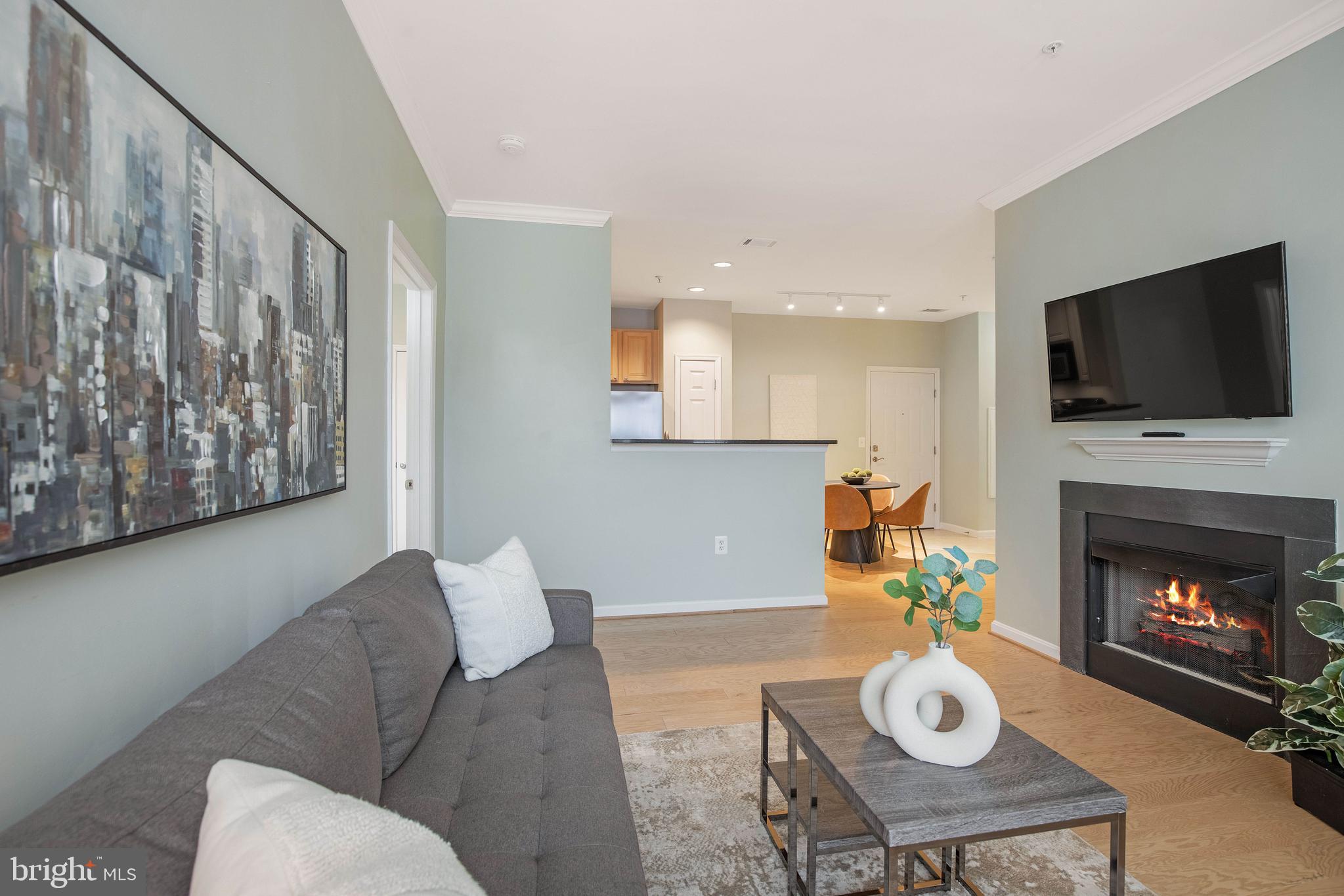 THE GROVE AT ARLINGTON - Residential Lease