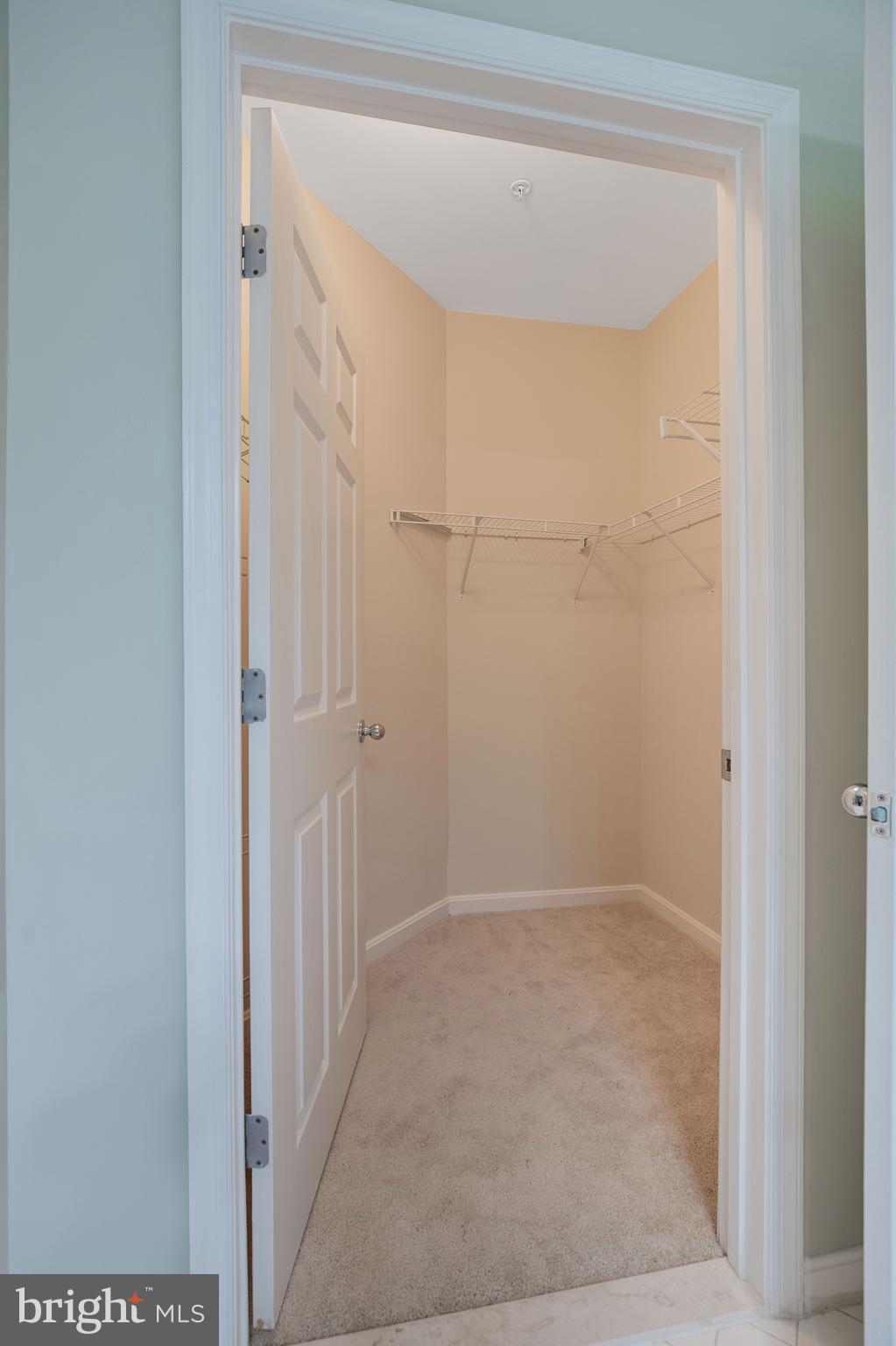 THE GROVE AT ARLINGTON - Residential Lease