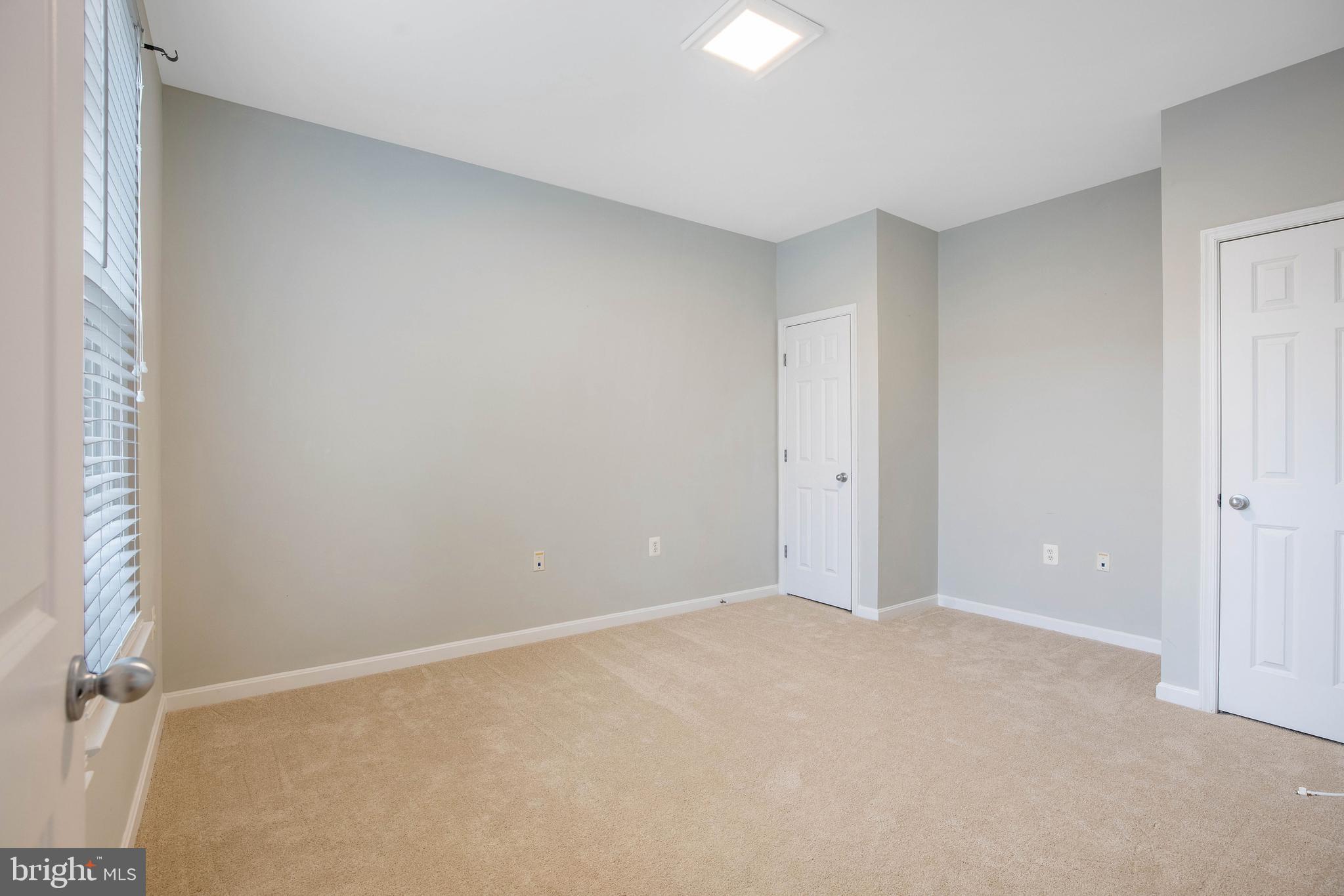 THE GROVE AT ARLINGTON - Residential Lease