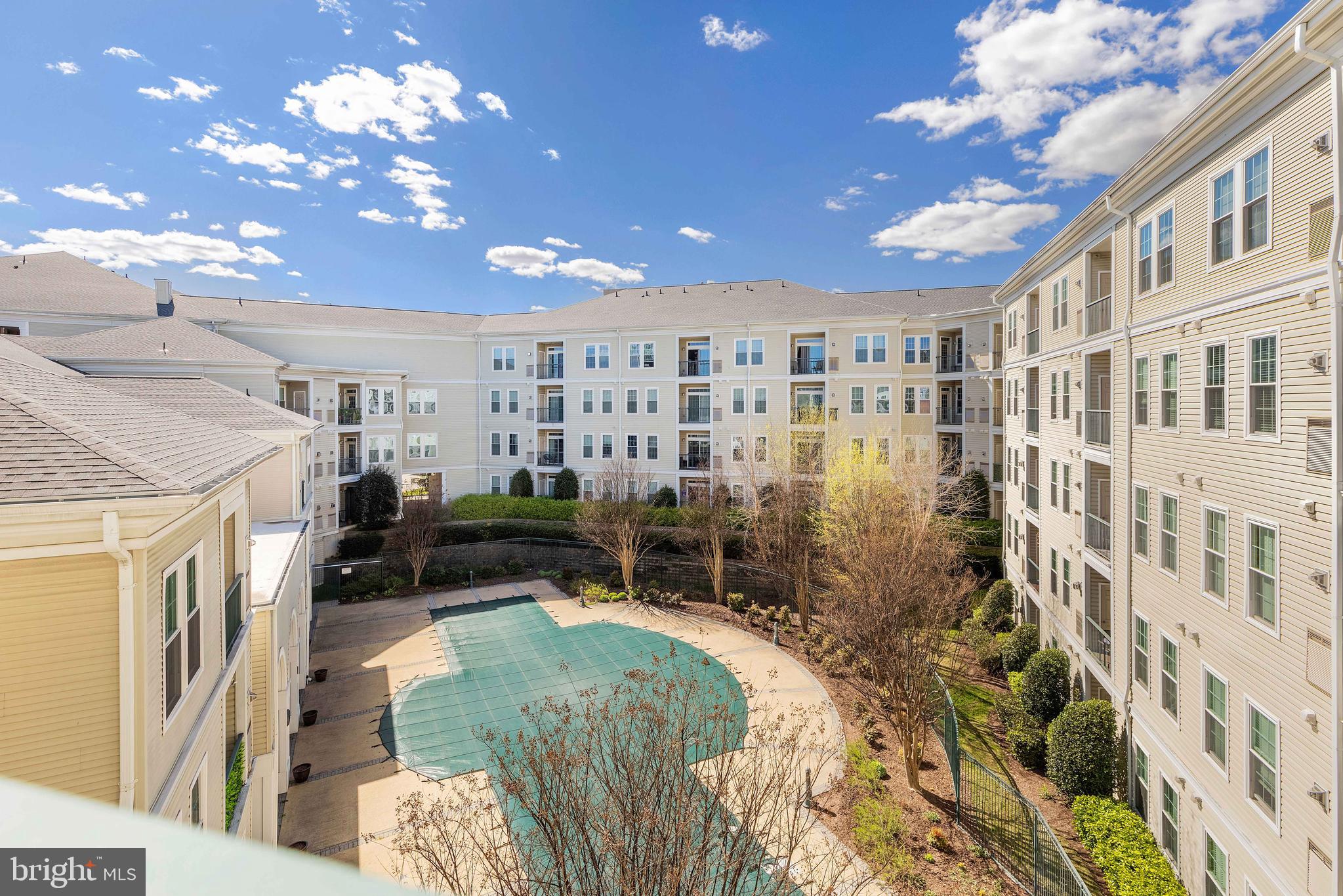 THE GROVE AT ARLINGTON - Residential Lease