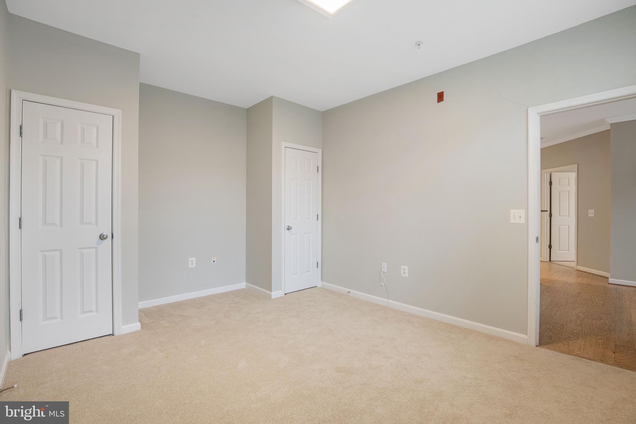 THE GROVE AT ARLINGTON - Residential Lease