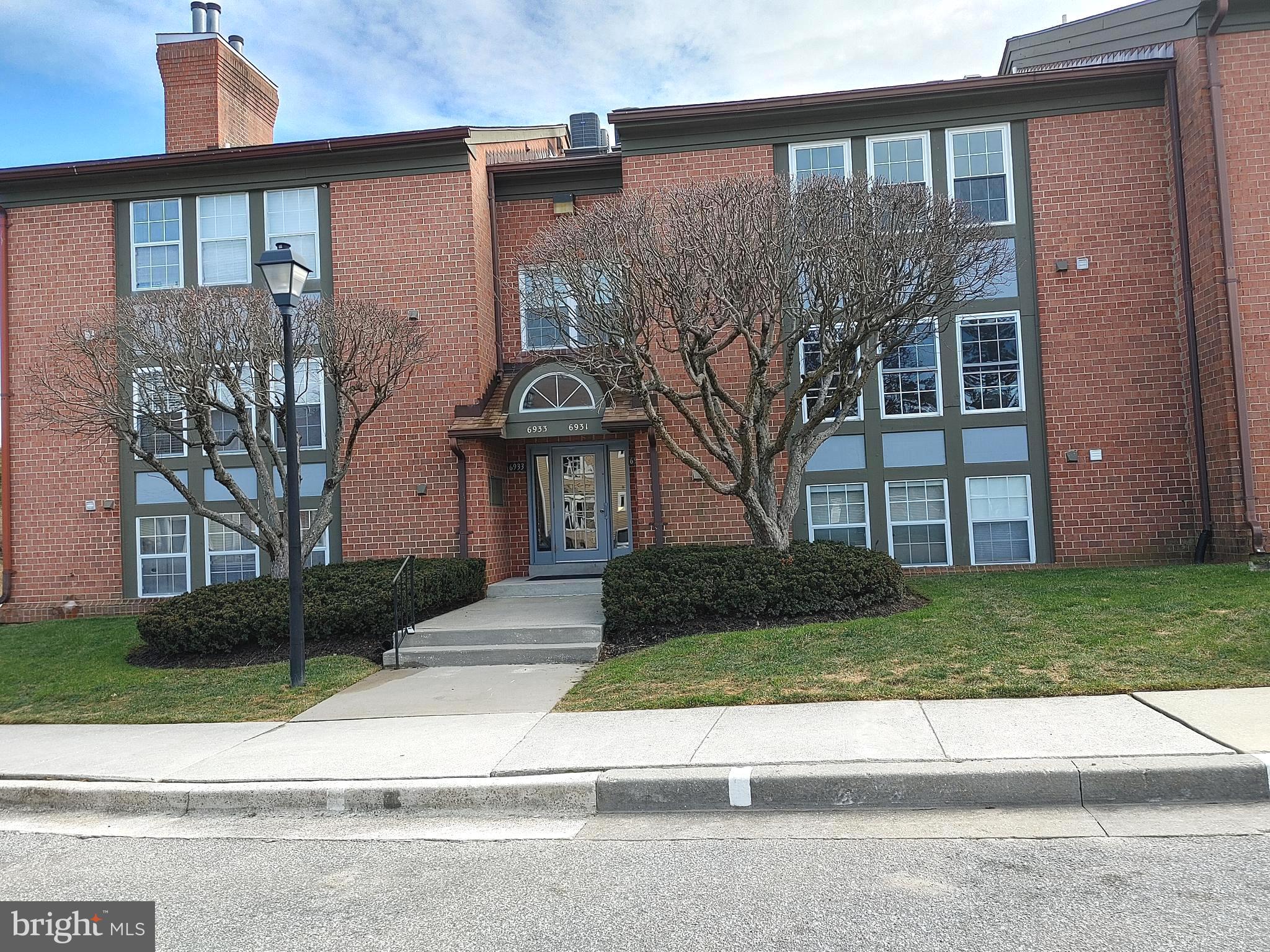 THE FALLS - Residential