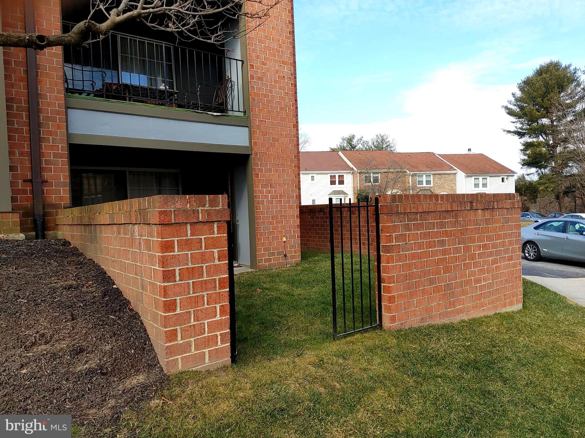 THE FALLS - Residential