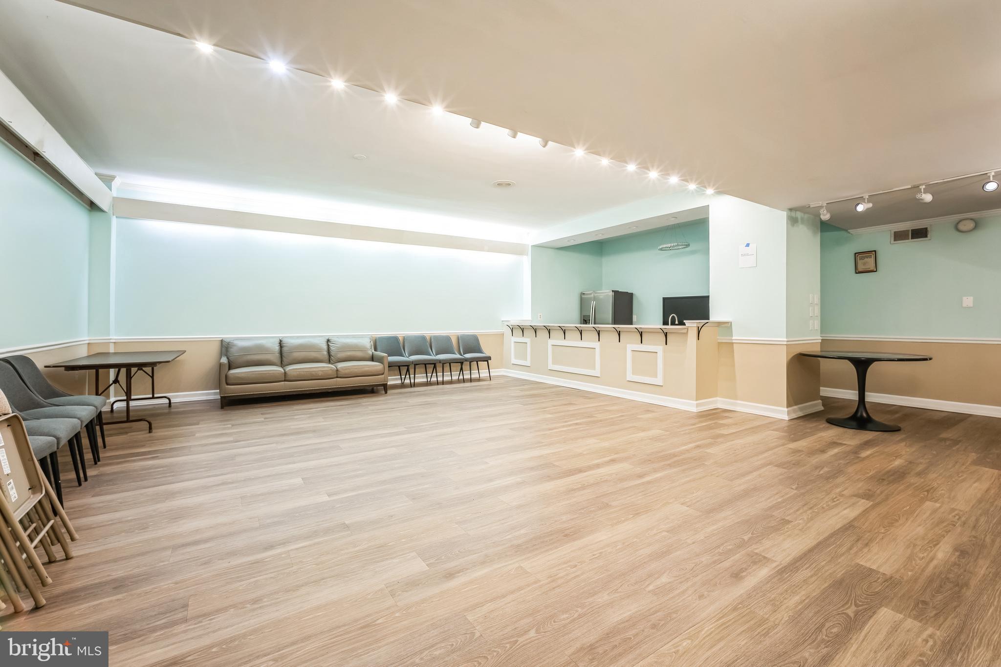 PAVILION ON THE PARK - Residential