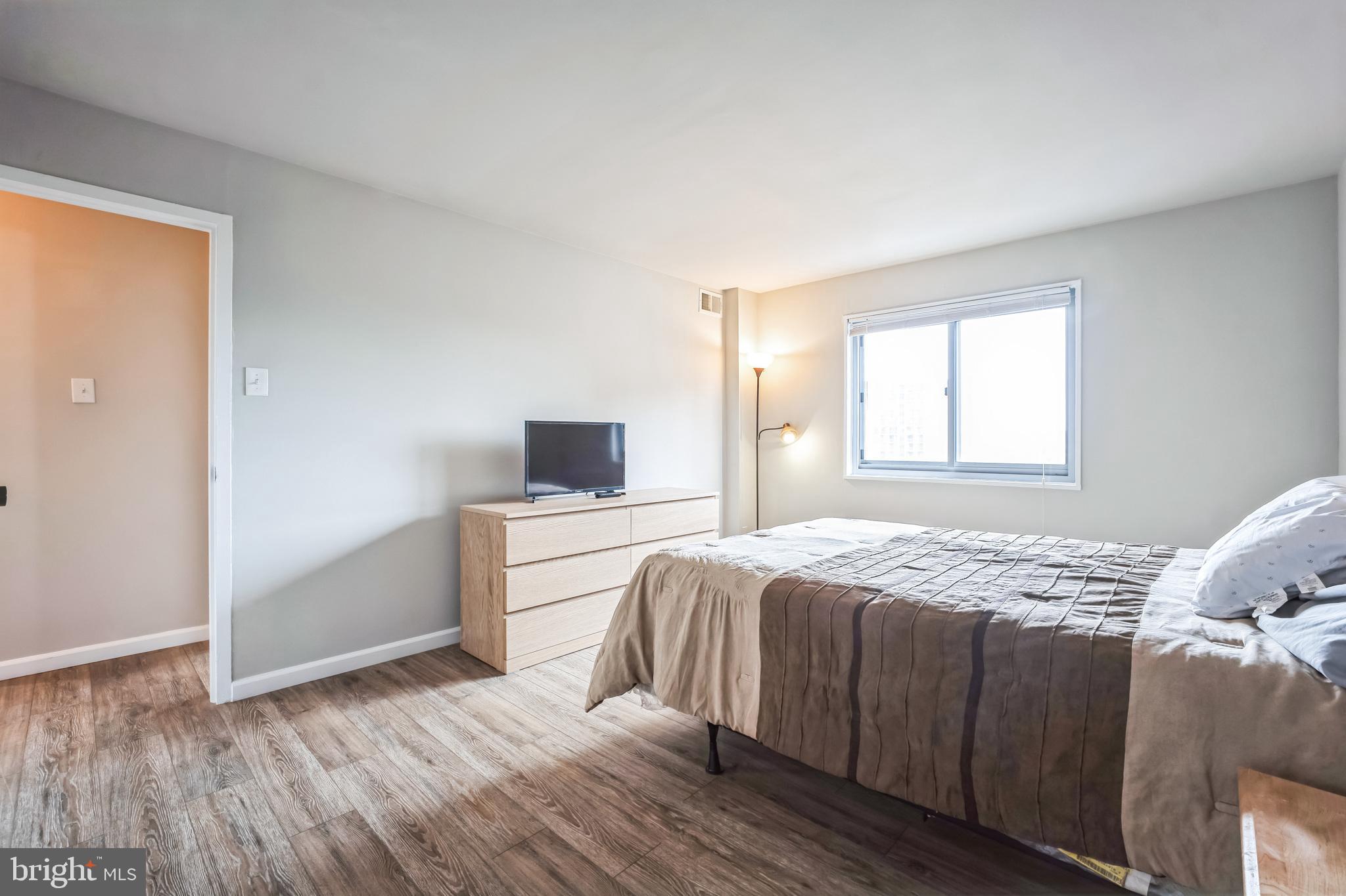 PAVILION ON THE PARK - Residential