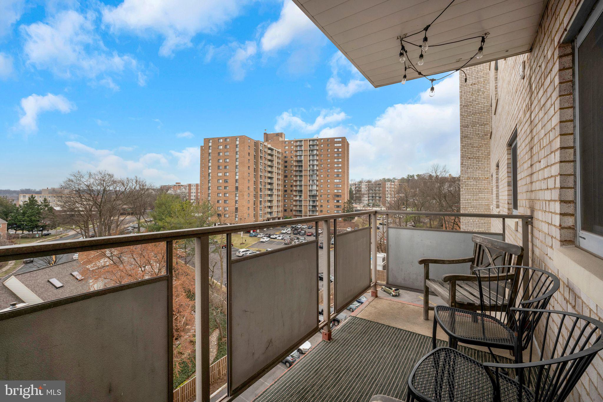PAVILION ON THE PARK - Residential