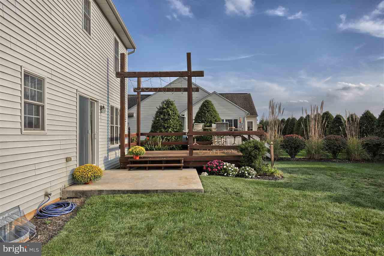 OLDE STONE WAY - Residential