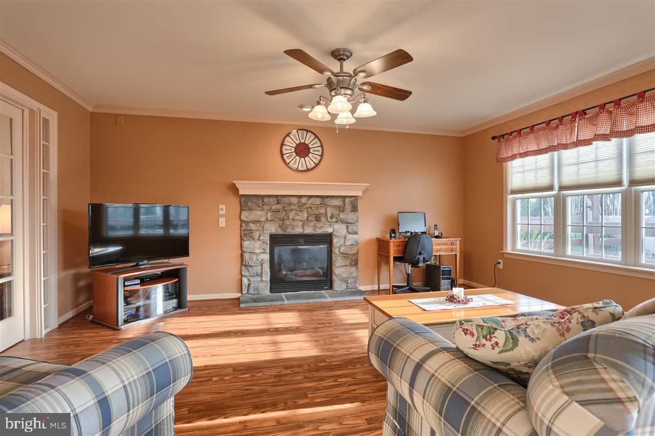 OLDE STONE WAY - Residential