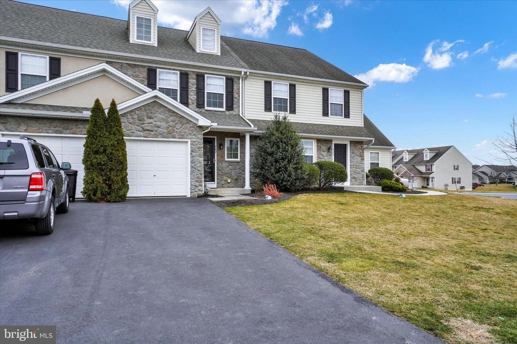 Photo of 242 Lakeside Crossing, Mount Joy, PA 17552 (MLS # PALA2047532)