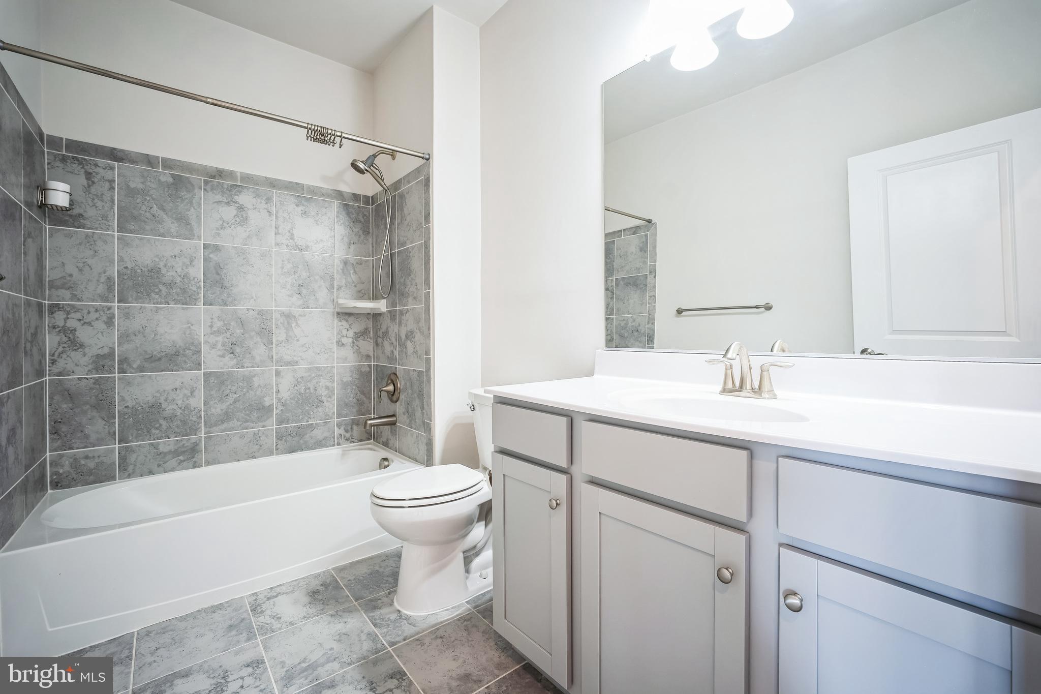 KINCORA - Residential Lease