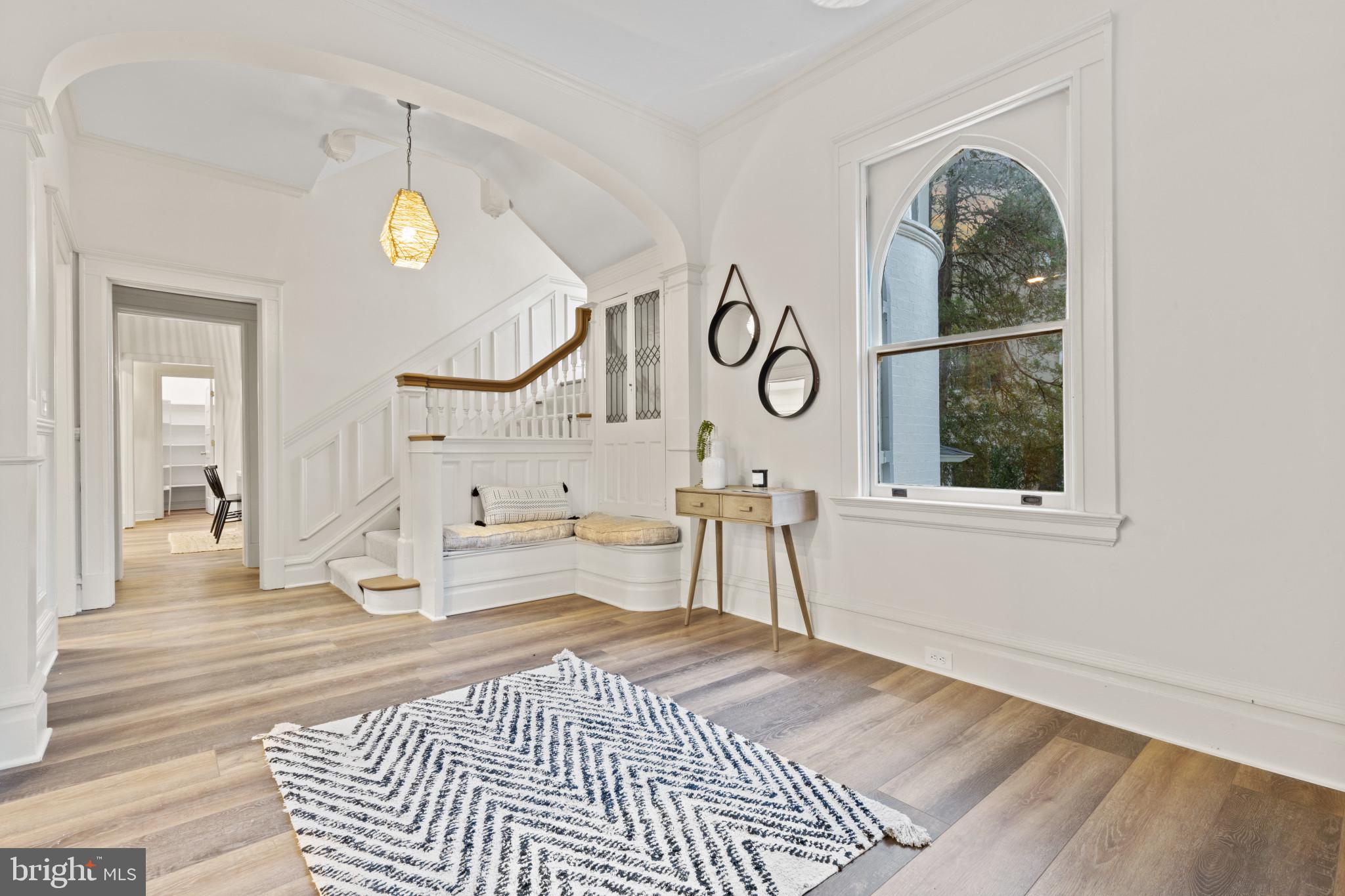 ROLAND PARK - Residential