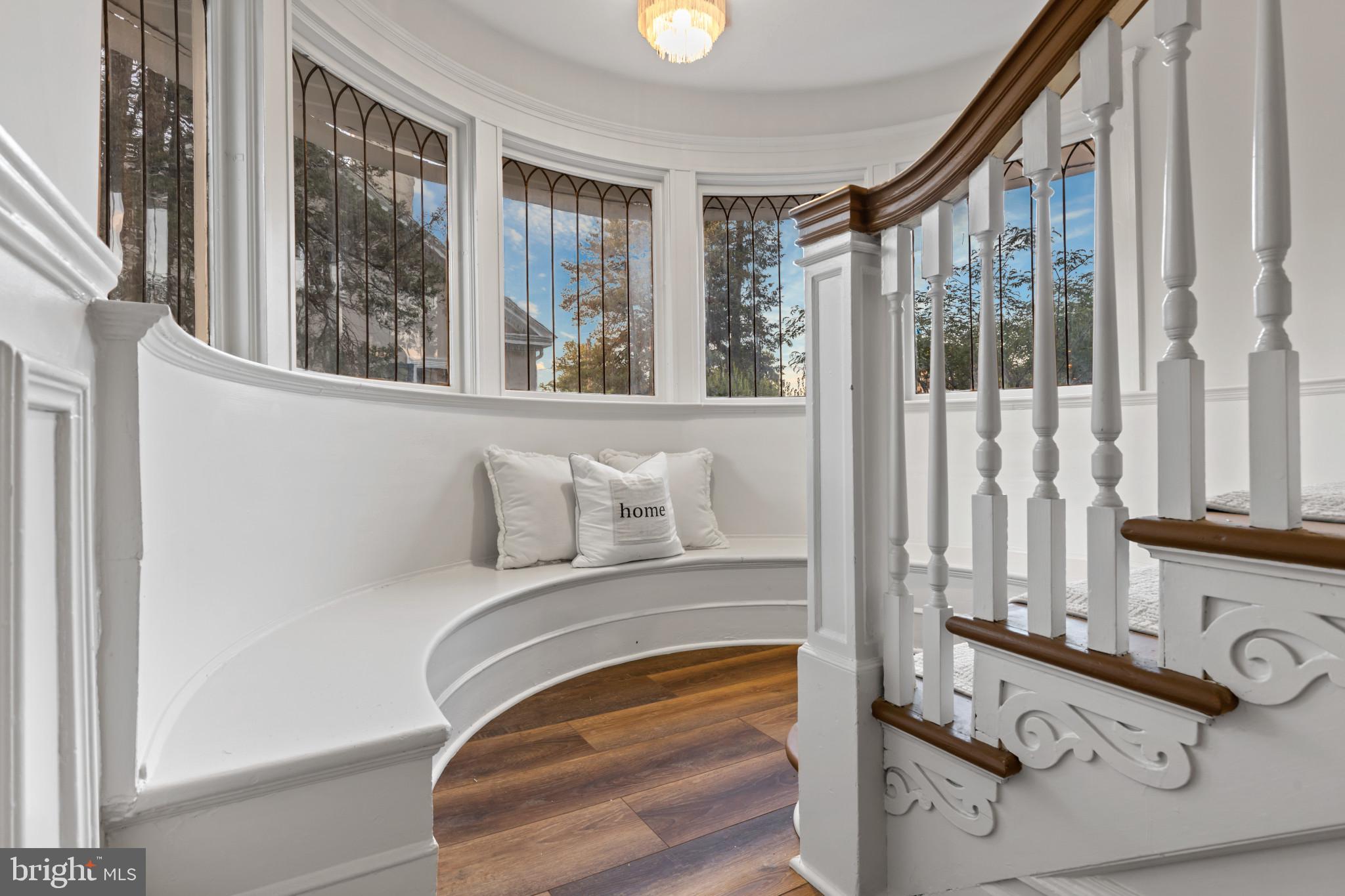 ROLAND PARK - Residential