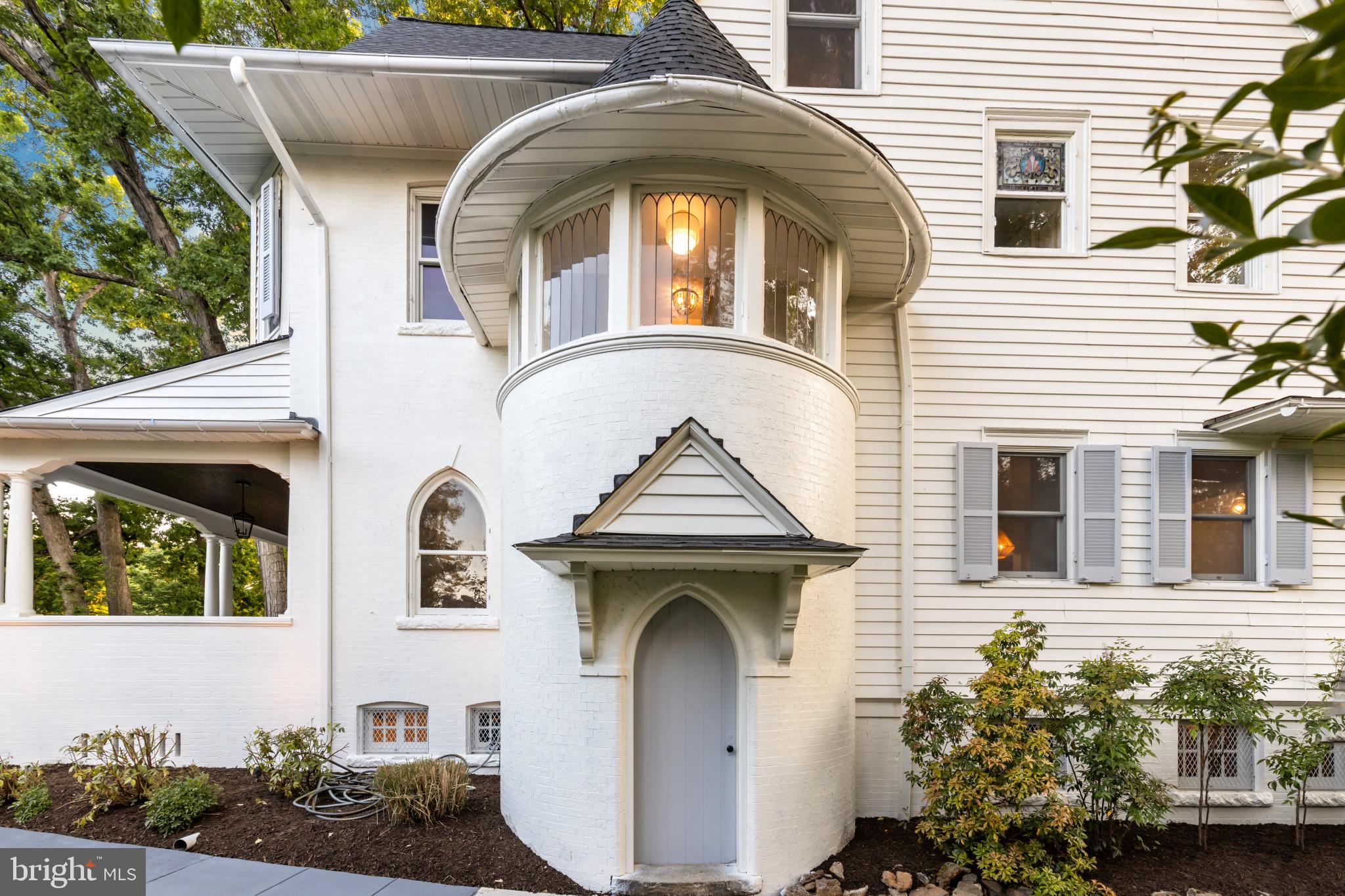 ROLAND PARK - Residential