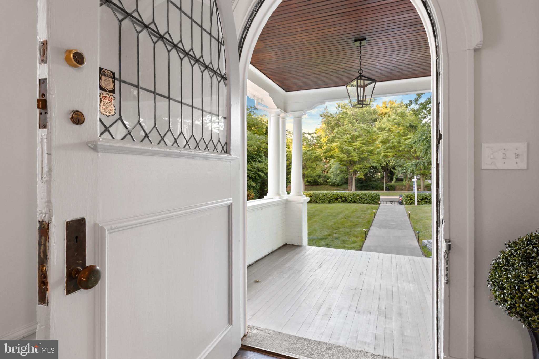 ROLAND PARK - Residential