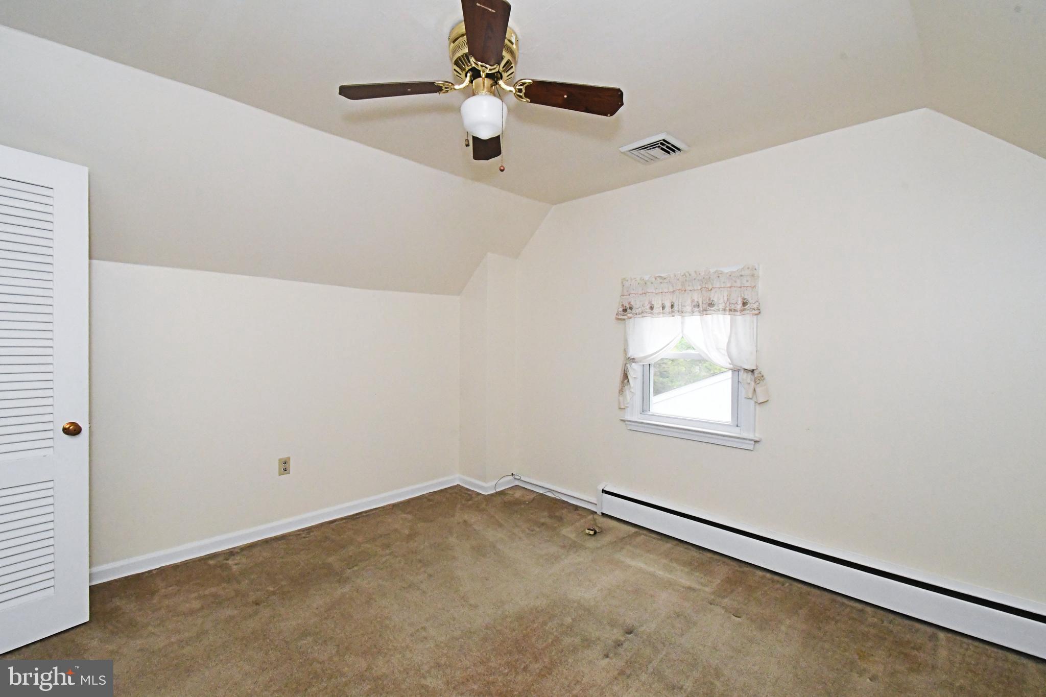 FEASTERVILLE HGTS - Residential