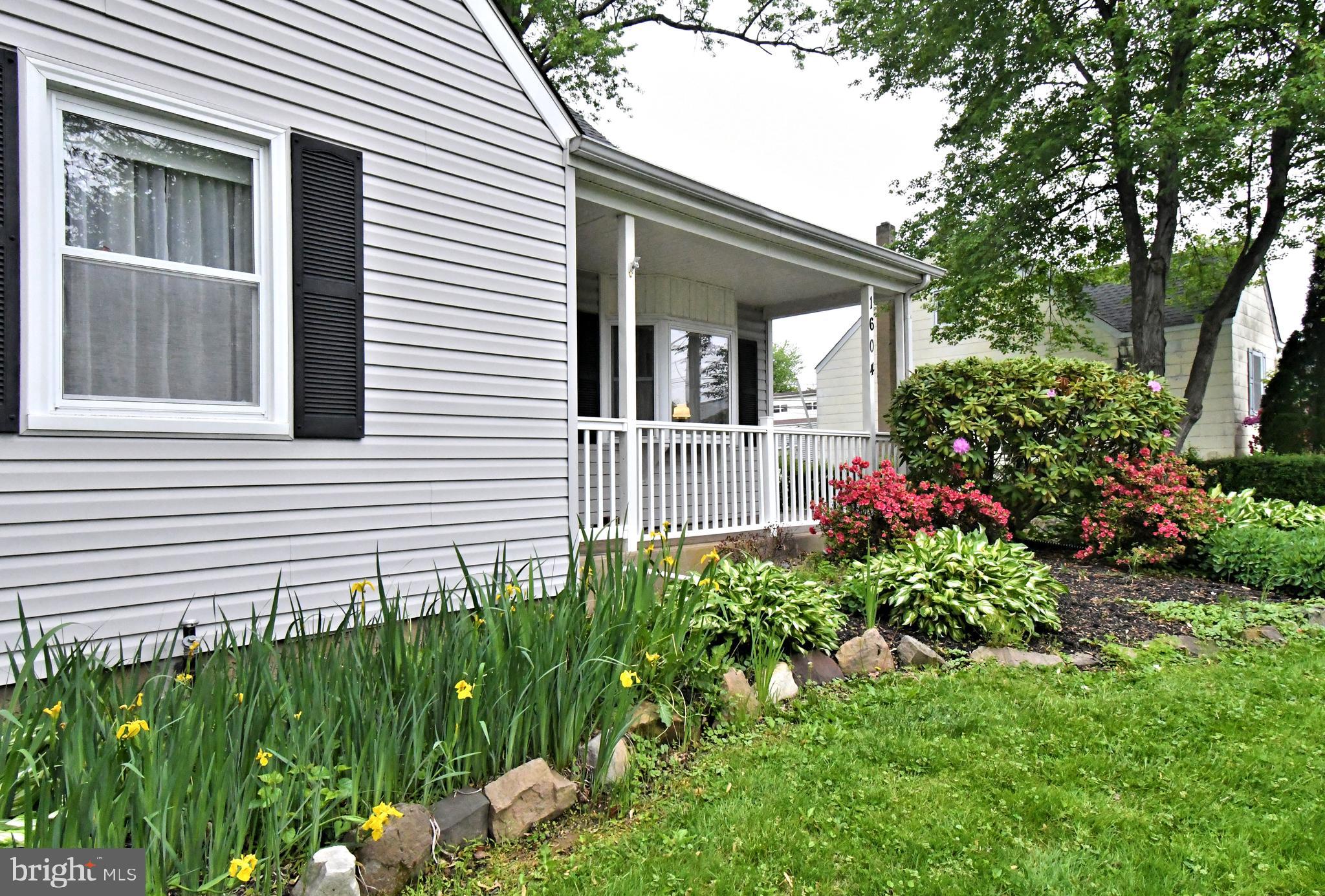 FEASTERVILLE HGTS - Residential