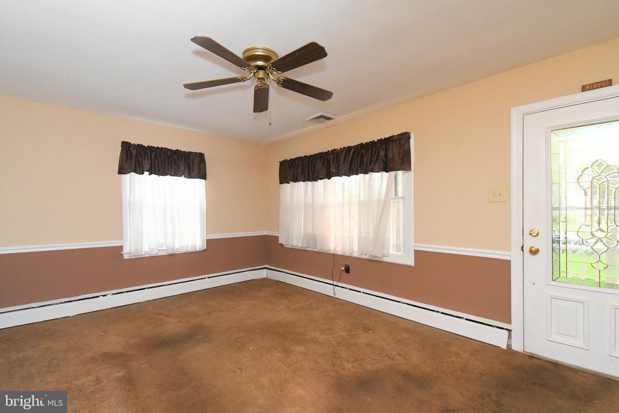 FEASTERVILLE HGTS - Residential